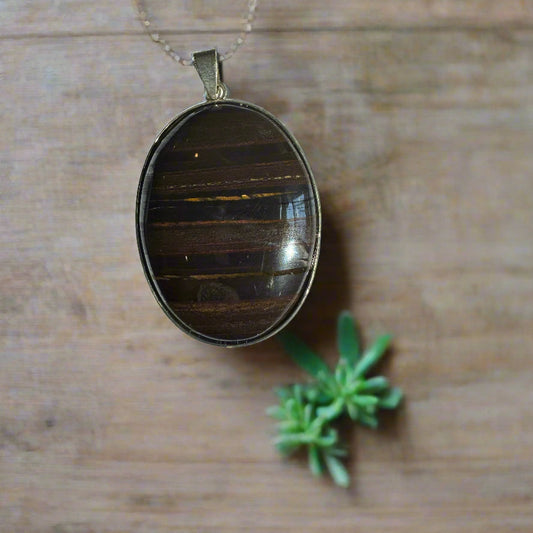 tiger iron pendant