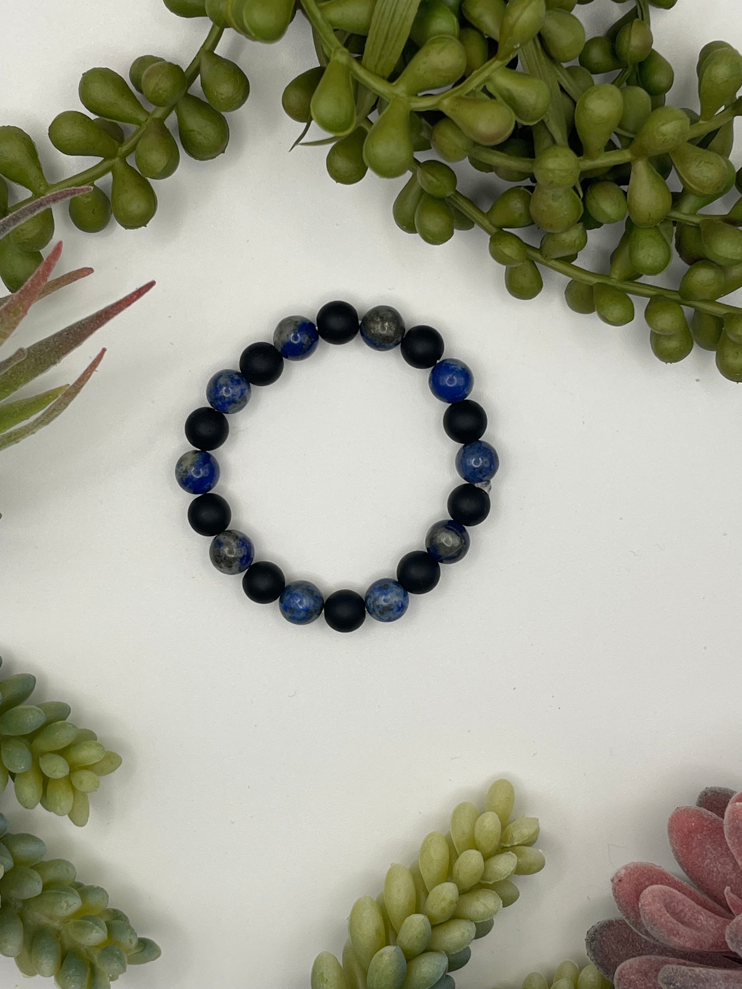 lapis lazuli beaded bracelet (8mm beads)