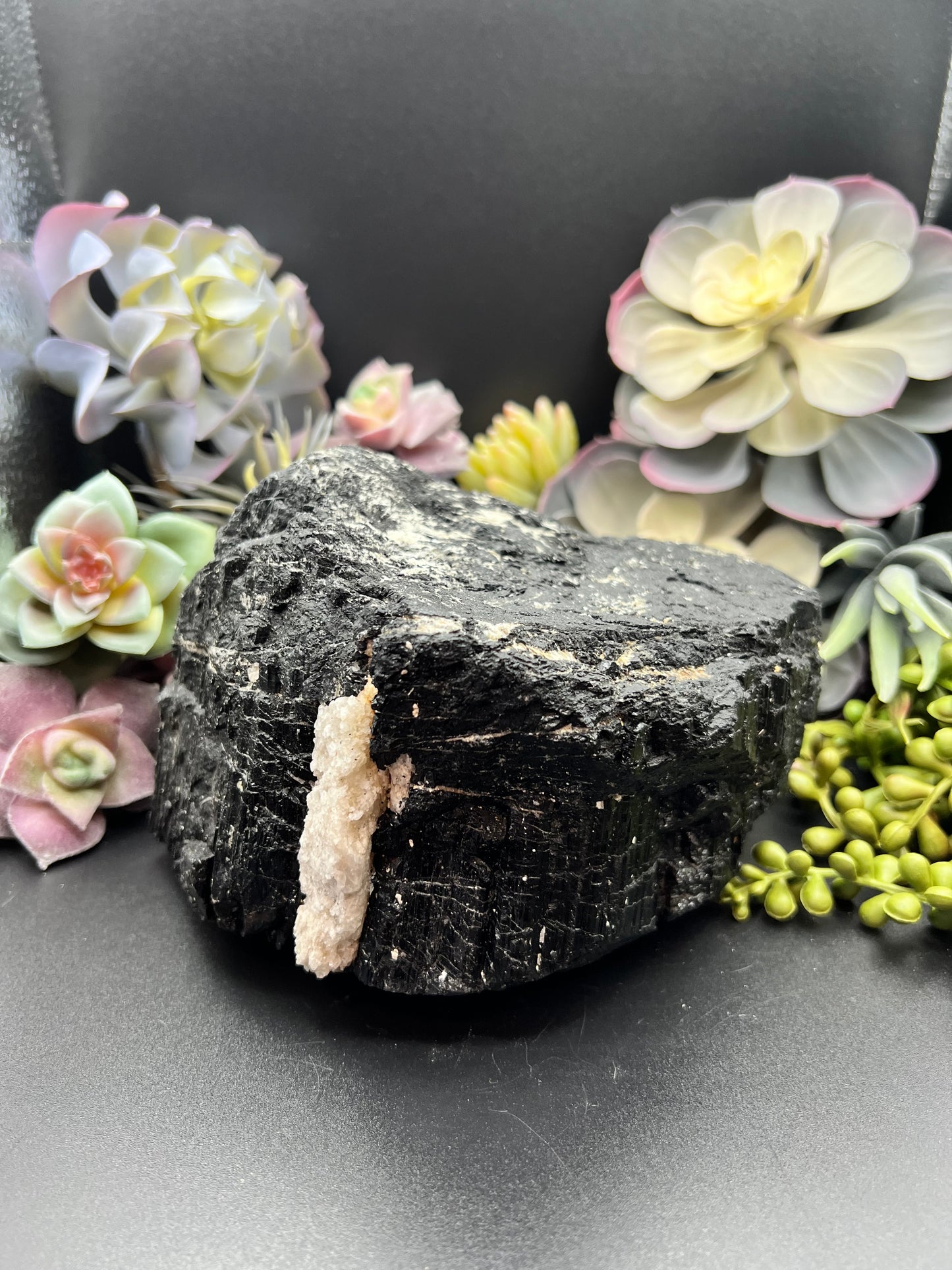 black tourmaline (raw pieces)
