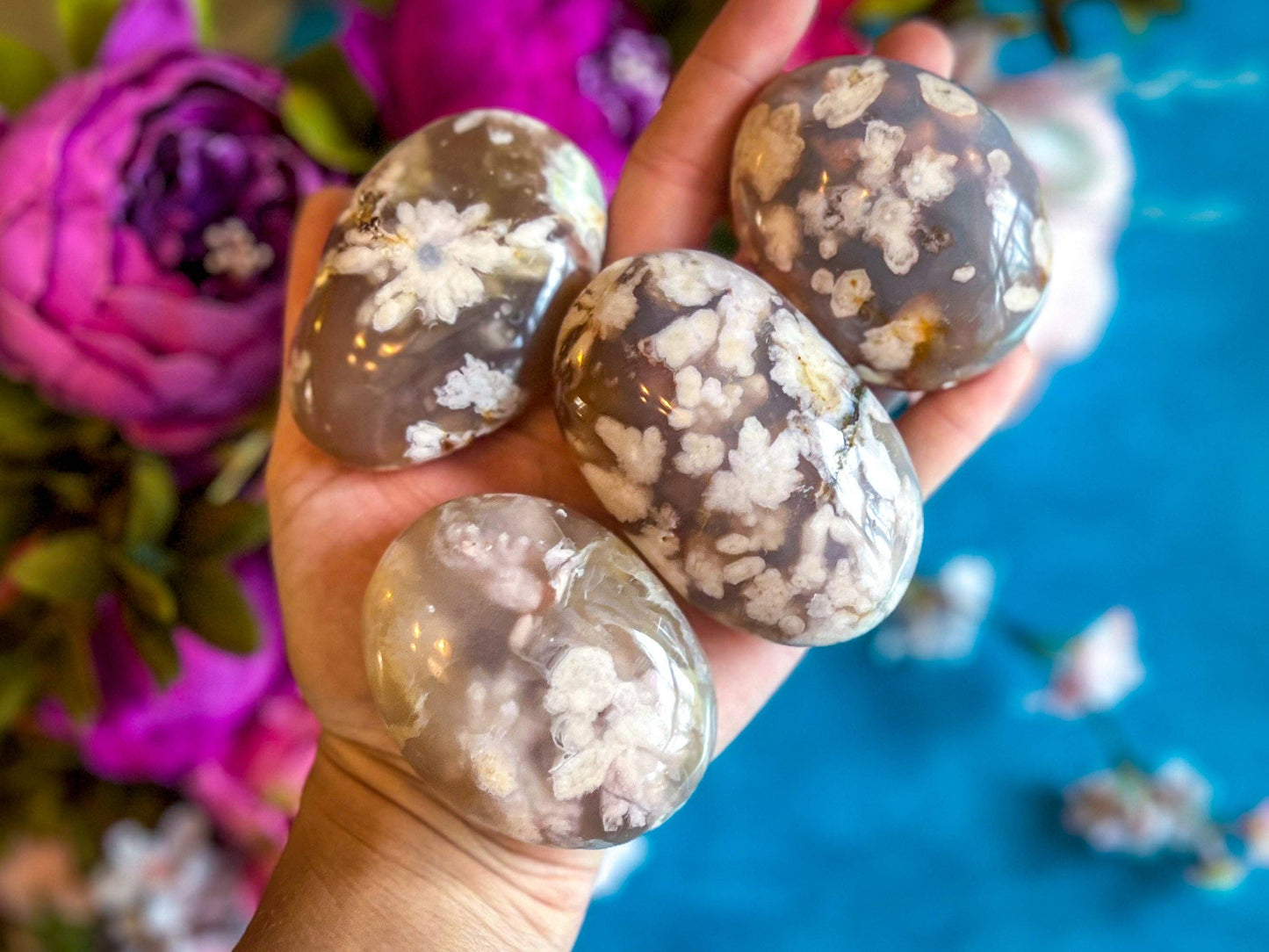 flower agate palm stones