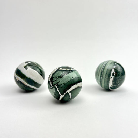 green sardonyx sphere