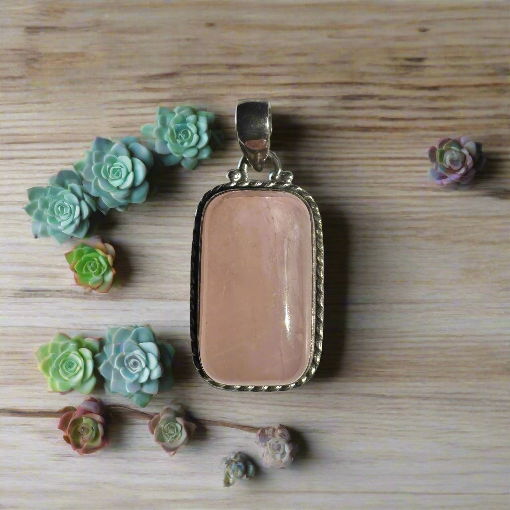 rose quartz pendant