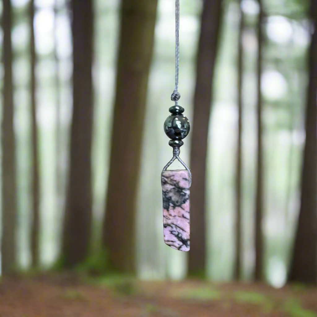 pendulum necklace