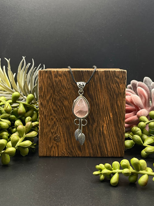 rose quartz pendant