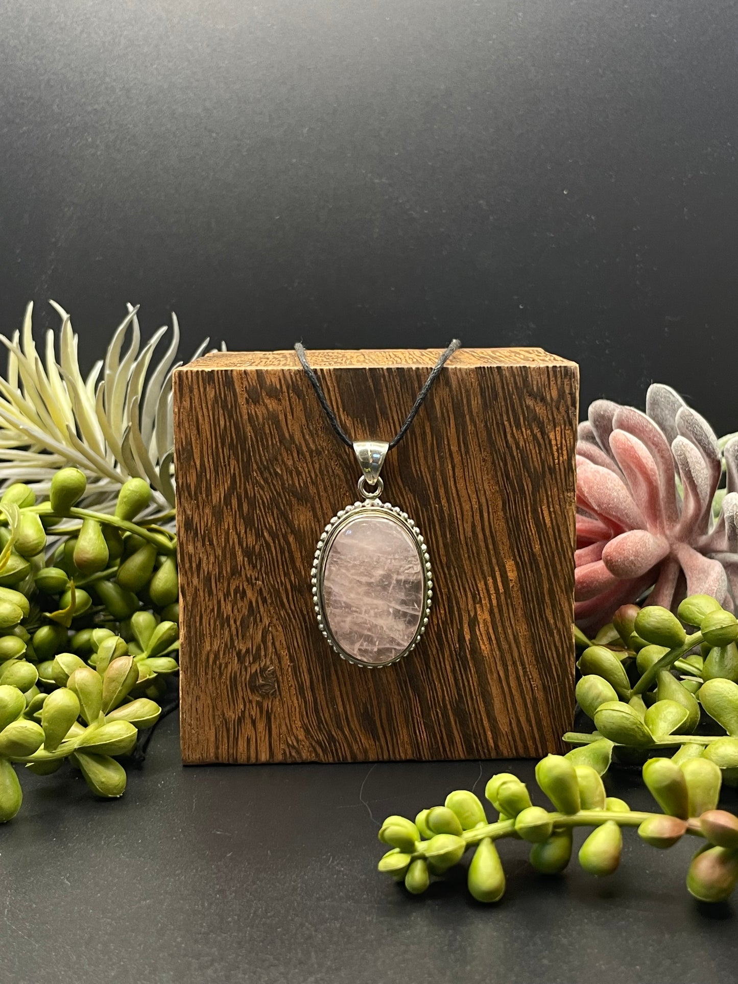 rose quartz pendant
