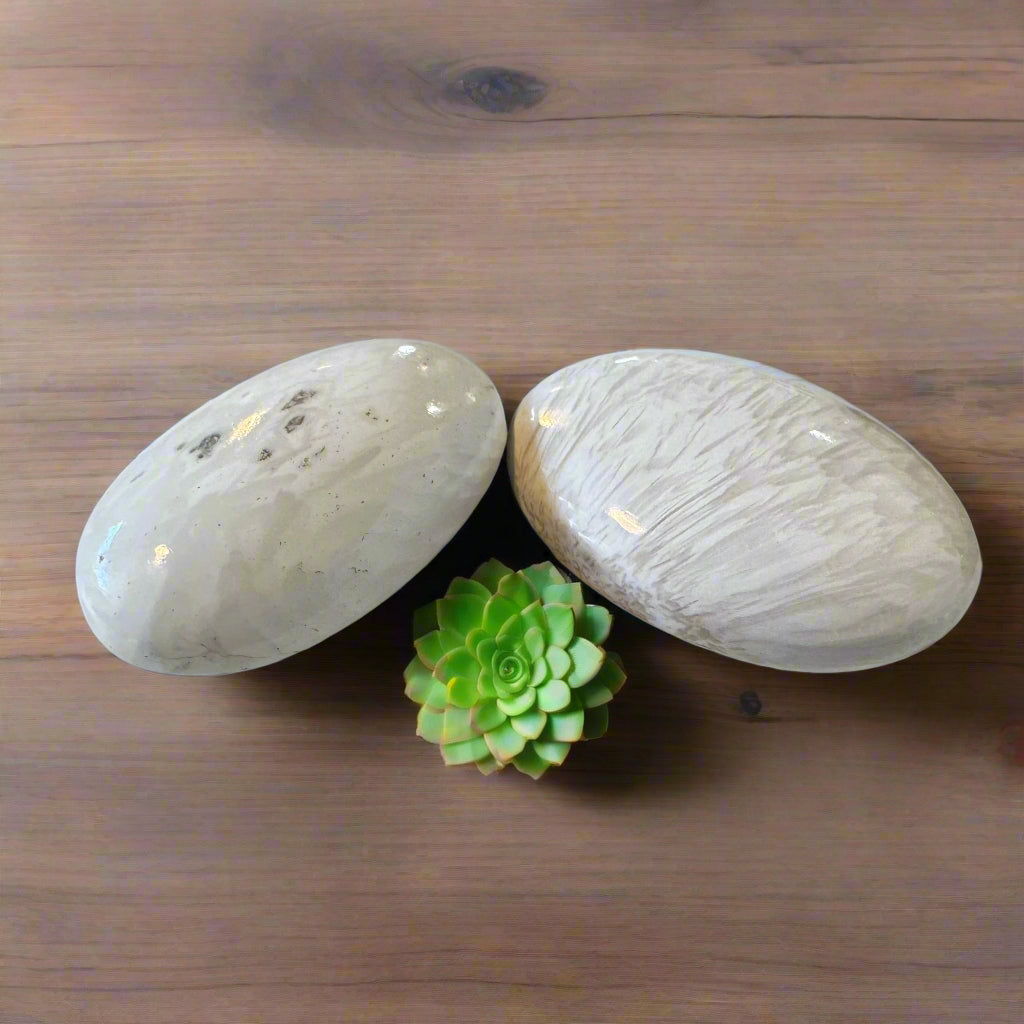 scolecite palmstone
