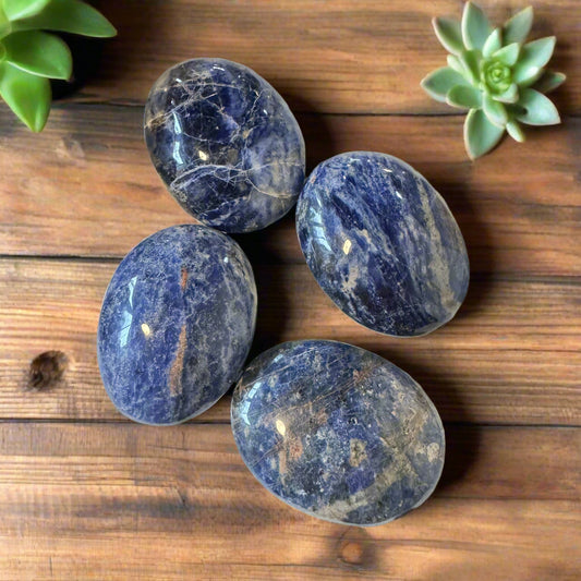 sodalite palm stones
