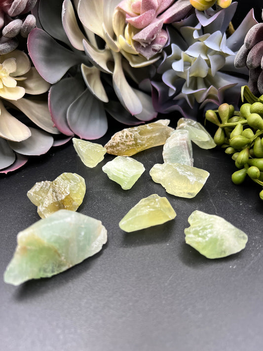 green calcite (raw pieces)